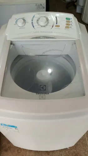 Vendo máquina de lavar 10 kg Electrolux 