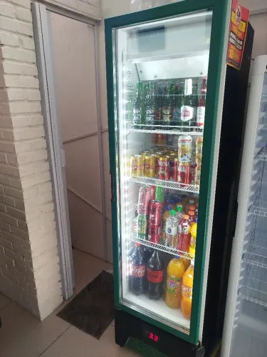 Geladeira expositor 289 litros semi nova só hoje