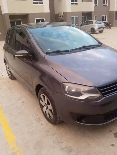 Volkswagen Fox 1.0 MI Total Flex 8V 5P 2013