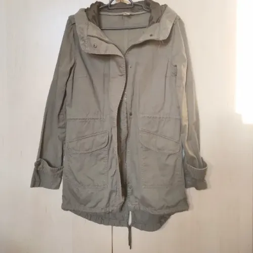 Jaqueta parka de sarja verde musgo com capuz e bolsos Hering