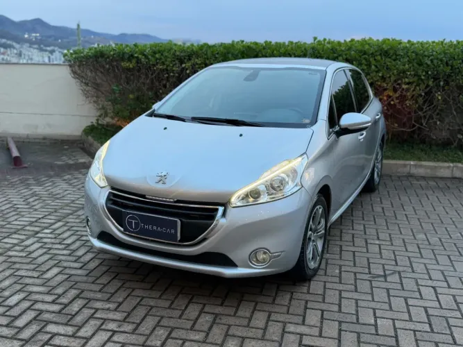 Peugeot 208 Griffe 1.6 Flex 16V 5P Mec. 2016