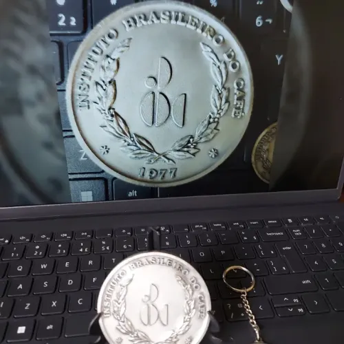 Medalha 250 anos de introdução do Café no Brasil + chaveiro