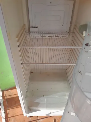 Geladeira Cônsul fosse free 332litros