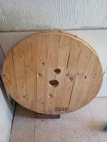 Tampo de Madeira para artesanato. Mesa , bobina.