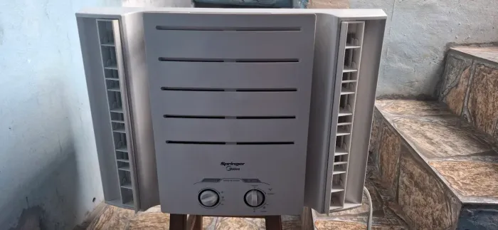 AR CONDICIONADO SPRINGER MIDEA JANELA 7500 BTUS