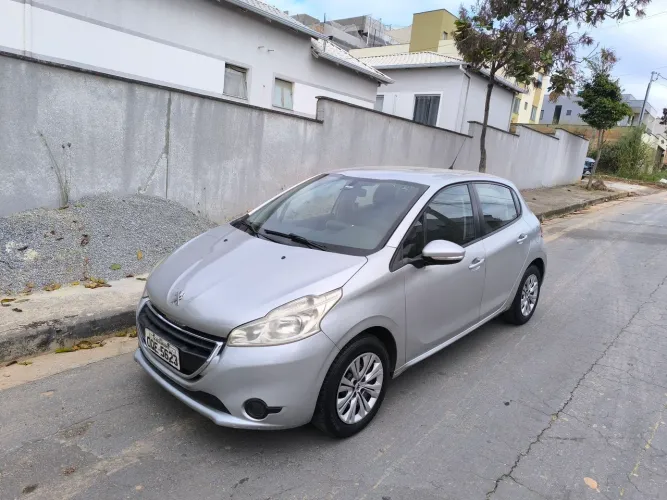 Peugeot 208 Active/active Pack 1.5 Flex 8V 5P 2014