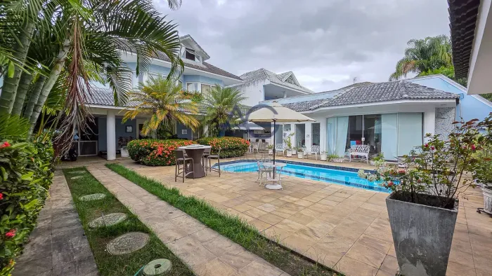 OPORTUNIDADE CASA A VENDA CONDOMINIO RIO MAR TERRENO 600M2