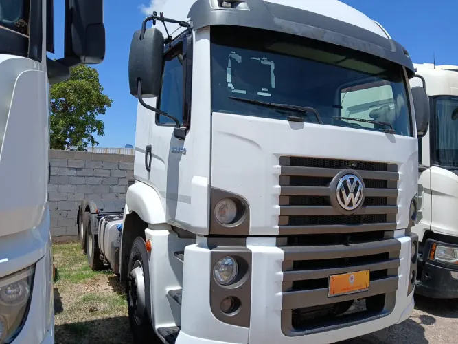 Volkswagen 25.360 Constel. 6x2 Tractor 2p (die)(E5) 2021/2022 Vamos Seminovos Cuiabá