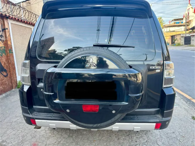 Capa acabamento estepe Mitsubishi Pajero Full 
