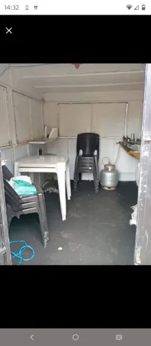 Trailer vendo ou troco . Vai com a chapa e a fritadeira