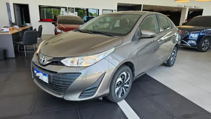 TOYOTA YARIS 1.5 SEDAN XL LIVE AUTOMATICO 2021