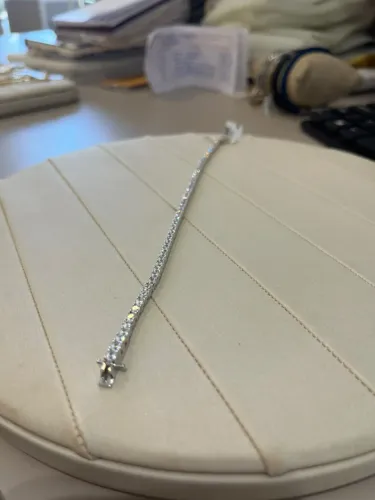 PULSEIRA RIVIERA BRANCA (PRATA) PEDACOS DE METEORO