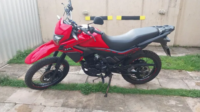 SHI 175 EFI 2026 bem novinha