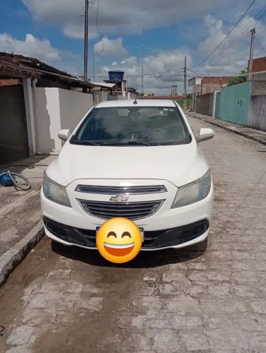 Chevrolet Onix Hatch LT 1.4 8V Flex Power Mec. 4P 2014