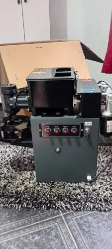 Máquina de Salgados Nova - Usada Apenas 1 Vez