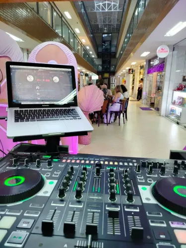 Seja um DJ e lucre alto com eventos, equipamento completo pronto para alugar.