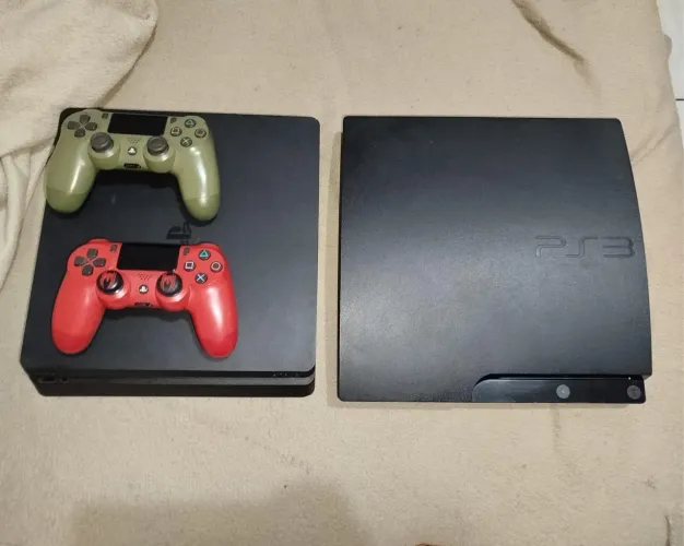 PS4 slim e PS3 desbloqueado + 2 controle PS4 