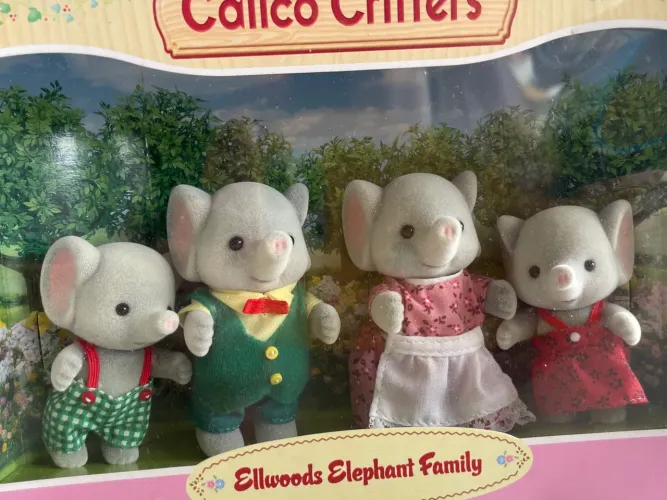 Família Elefante Sylvanian Families