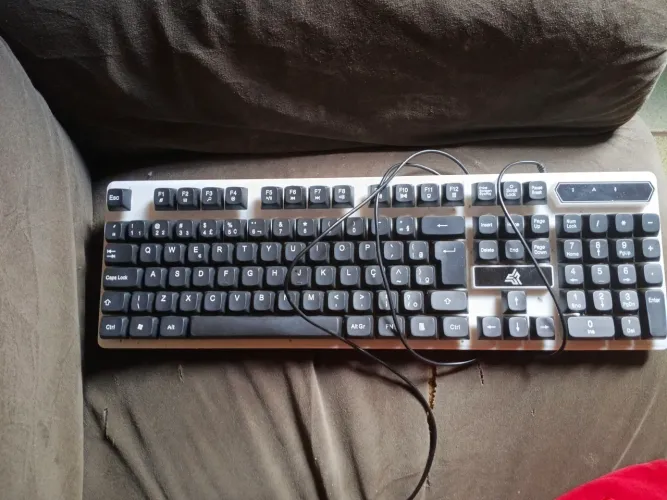 teclado novo pronto pra negociar
