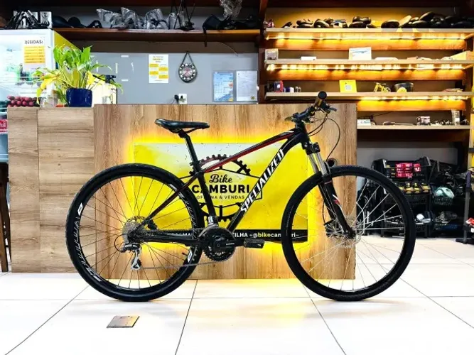 BICICLETA SPECIALIZED ROCKHOPPER PRETO/VERMELHO ARO 29 TAM 17 24V 2014