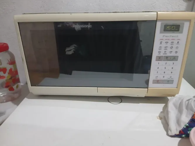 Micro-ondas com defeito