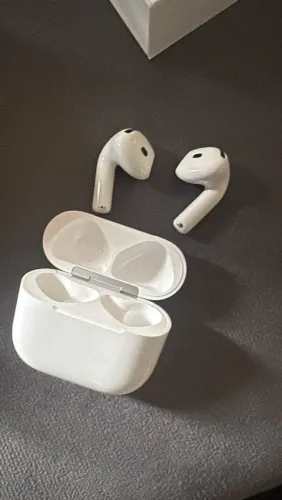 AirPod 4