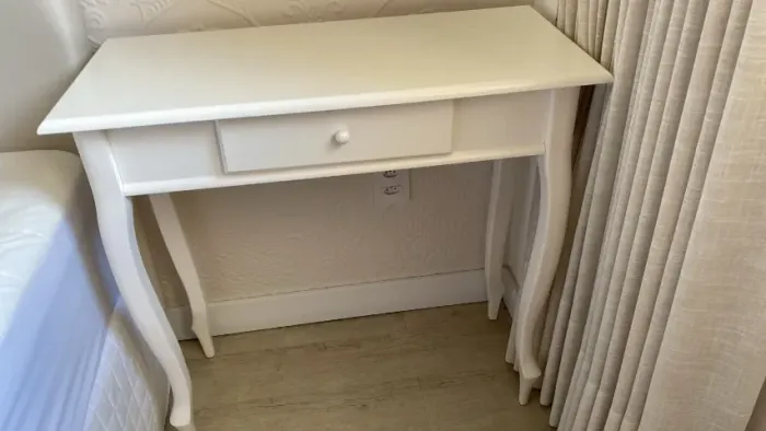 Mesa Escrivaninha Provençal Branca com Gaveta - Estilo Clássico