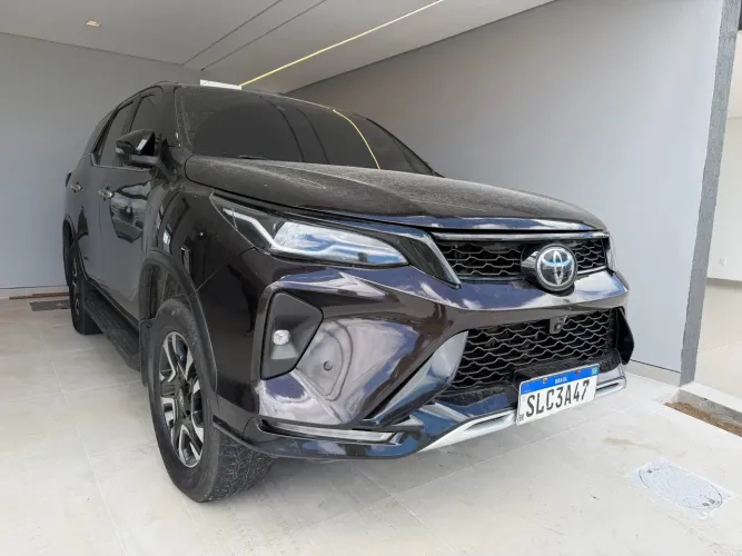 Toyota Hilux SW4 SRX 4X4 2.8 TDI 16V Dies. Aut. 2024