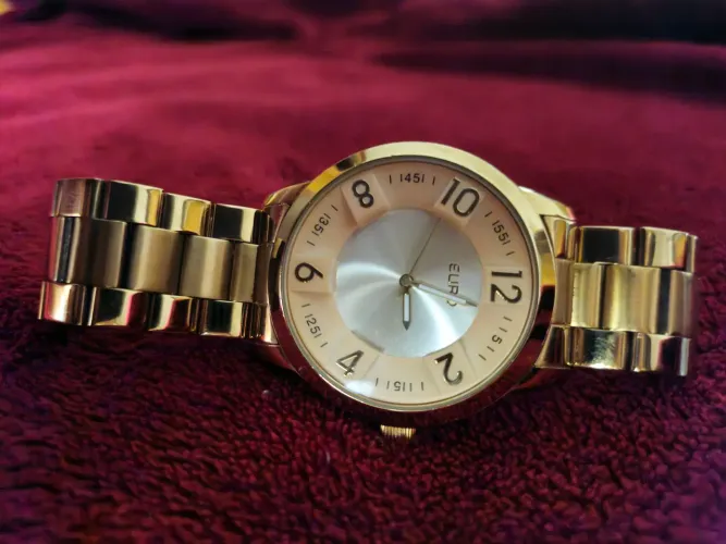 Relogio EURO, novo, dourado, cx 4cm, pulseira 17cm