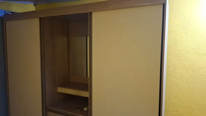 GUARDA ROUPA BARTIRA