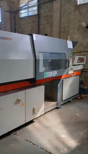 MAQUINA INJETORA SESA 1996
