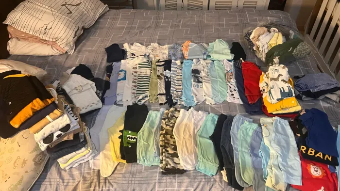 Roupas de bebê CONSERVADAS