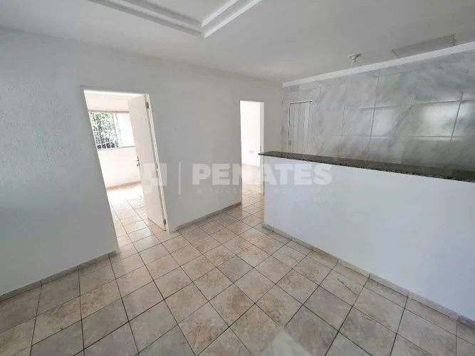 Apartamento com 2 quartos na Afonso Pena próximo ao Hospital Rio Grande - escada e sem vag