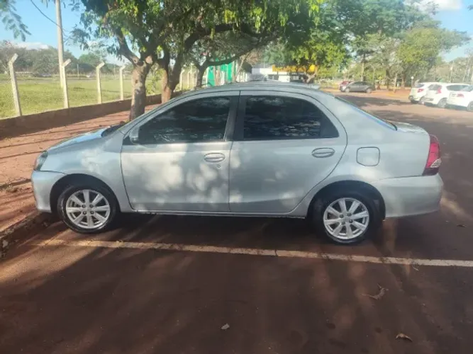 Toyota Etios X Plus Sedan 1.5 Flex 16V 4P Aut. 2020