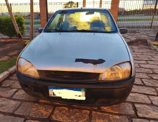 Ford Fiesta GL 1.0 3P 2001