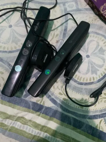 Vendo XBOX 360 Desbloqueado vai sem HD? 800 aceito proposta.