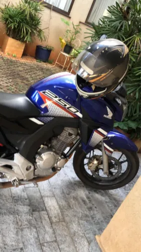 Vendo ou troco cb250f