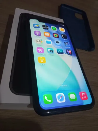Celular barato Apple iPhone 11 64 GB
