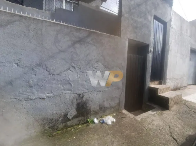 Casa com 1 dormitório para alugar, 20 m² por R$ 650,00/mês - Vila Nogueira - Diadema/SP