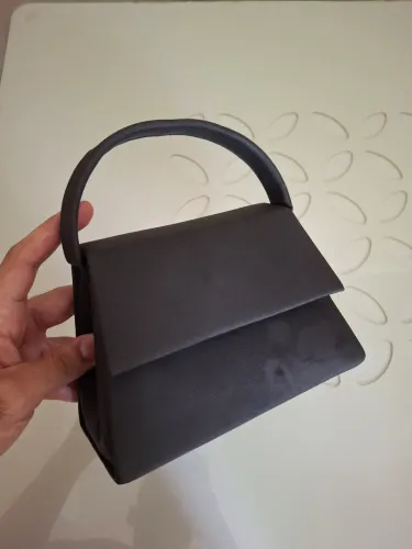 Bolsa de festa nunca usada