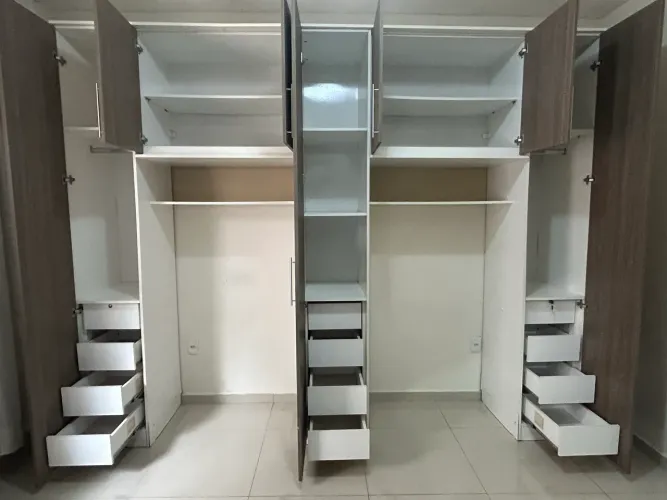 Guarda-roupa planejado de 3m IDEAL para quartos da COHAB I + módulo suspenso