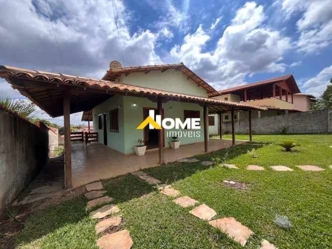 Casa em Condomínio à venda, 3 quartos, 1 suíte, 4 vagas, Quintas da Lagoa - Sarzedo/MG