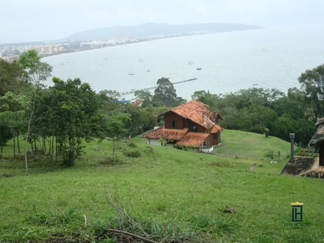 Terreno em Canajurê
