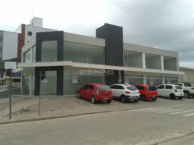Sala Térrea para aluguel na AVENIDA DILCIO ESMAEL DA SILVA