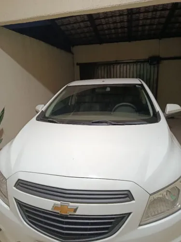 Chevrolet Onix HATCH SELECAO 1.0 8V FLEX MEC. 4P 2015