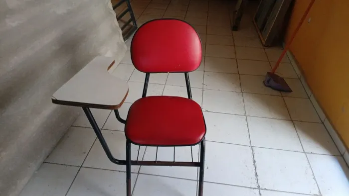 Cadeiras escolar