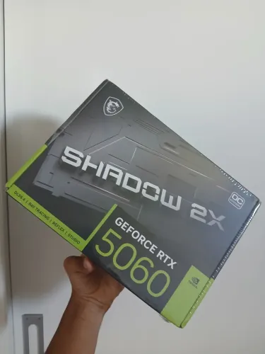 Placa de Vídeo MSI GeForce RTX 5060 Shadow 2X OC 8GB GDDR7 - Lacrada