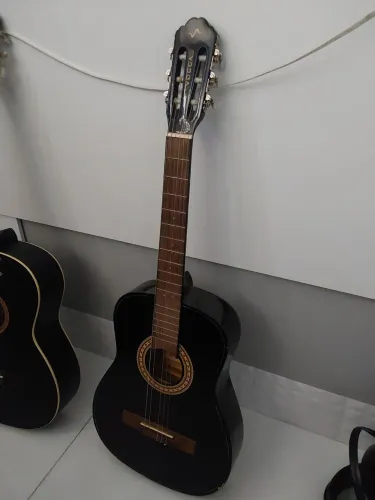 Vendo violão