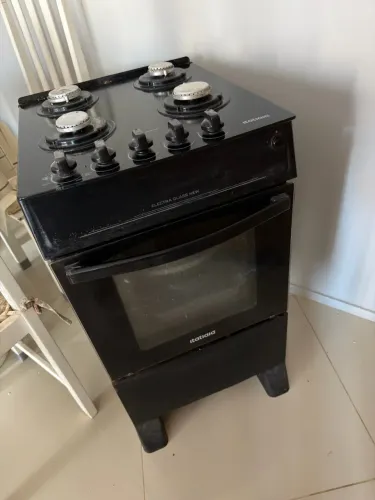 FOGÃO ITATIAIA BEM CONSERVADO