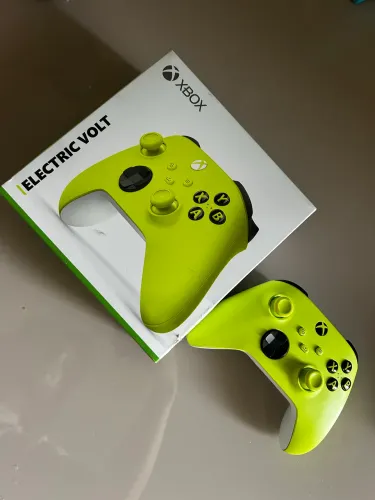 Controle Xbox Series Electric Volt
